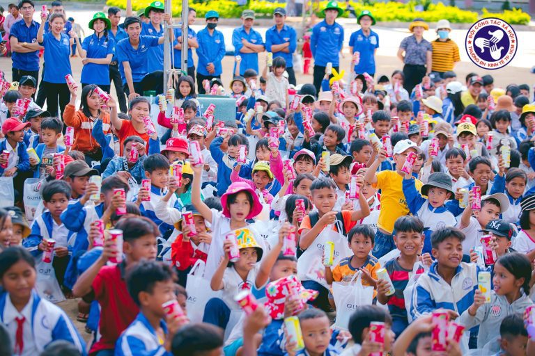 BRING LOVE TO THE STUDENTS IN THE HIGHLANDS